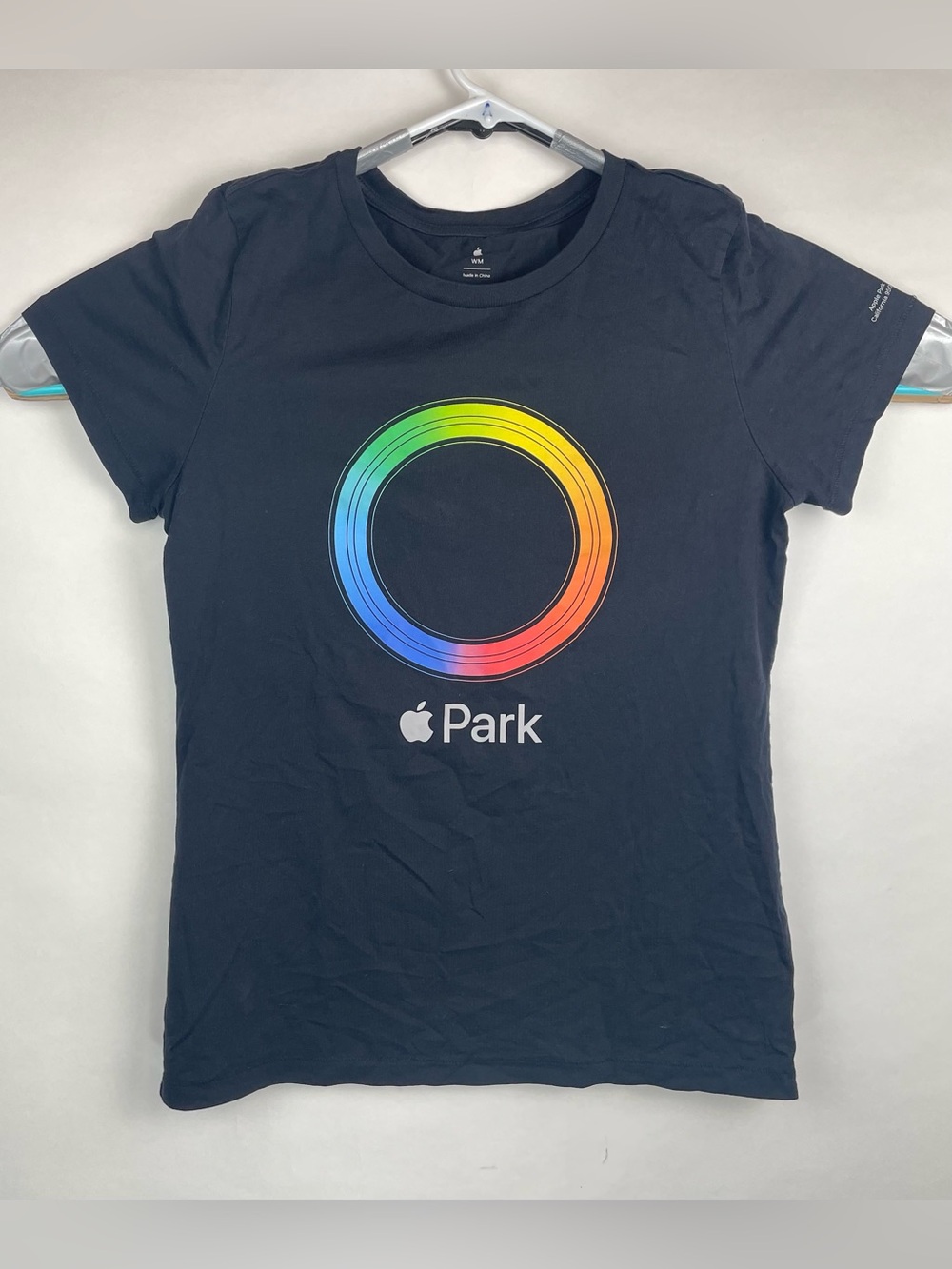 Apple Park Rainbow Infinity Loop Employee T-Shirt Black Women’s Medium